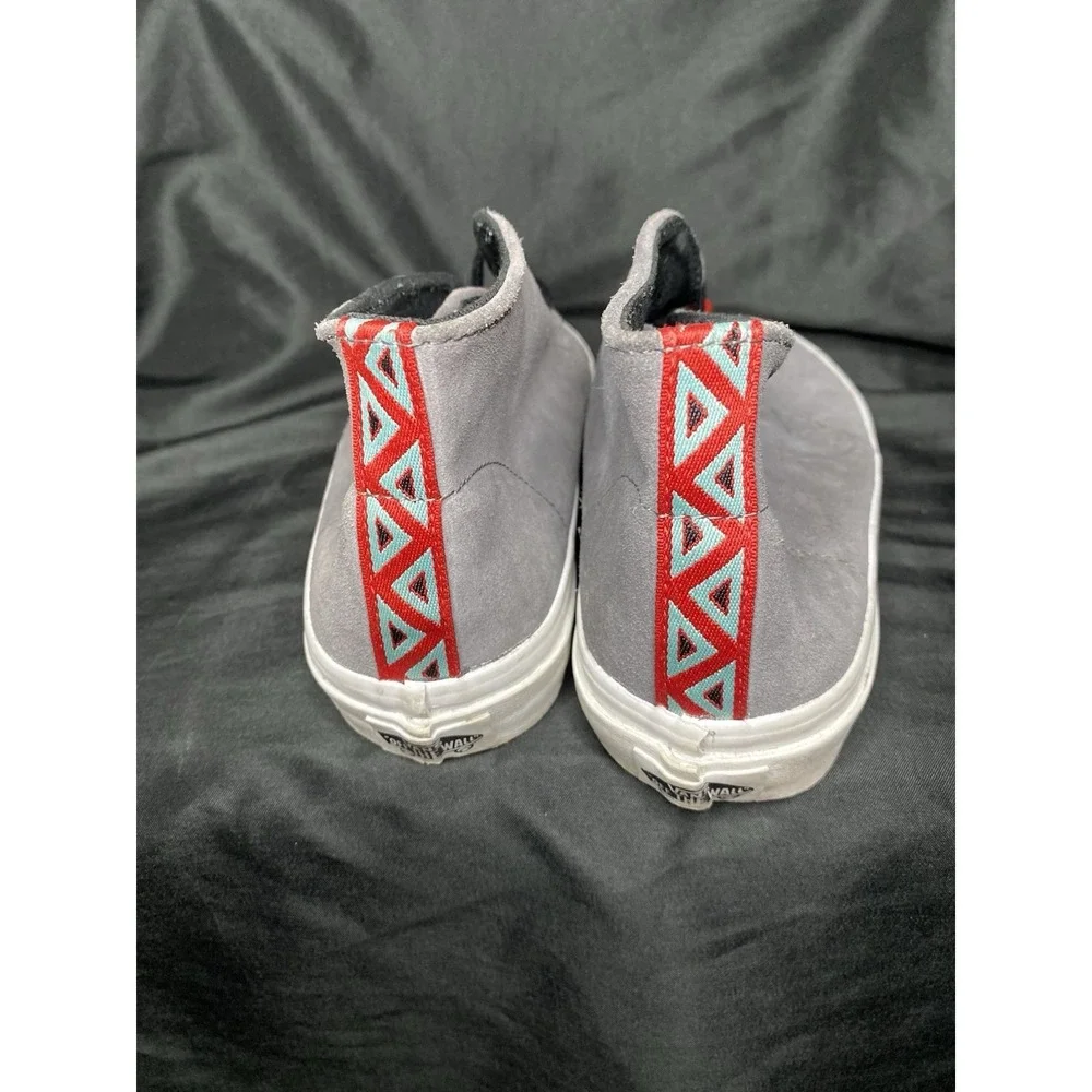 Vans Gray Suede Chukka Mid Red Sole Tribal Heel Tape Mens Size 7